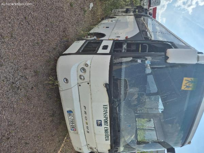 Vends véhicules pour pièces